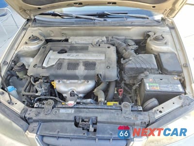 Zdjęcie 11 z 12 samochodu: 2005 HYUNDAI ELANTRA GLS VIN:KMHDN46D25U051029 - miniatura