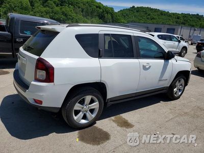 Trzecie zdjęcie samochodu z tyłu: 2016 JEEP COMPASS SPORT VIN:1C4NJCBA6GD648729 - miniatura