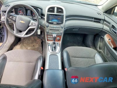 Zdjęcie 8 z 12 samochodu: 2013 CHEVROLET MALIBU 1LT VIN:1G11C5SA1DF263057 - miniatura