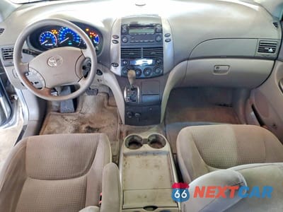 Zdjęcie 8 z 13 samochodu: 2006 TOYOTA SIENNA LE VIN:5TDBA23C26S064912 - miniatura