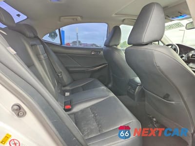 Zdjęcie 10 z 12 samochodu: 2016 LEXUS IS 200T VIN:JTHBA1D22G5014744 - miniatura