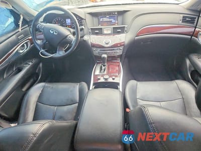 Zdjęcie 8 z 12 samochodu: 2019 INFINITI Q70L 3.7 LUXE VIN:JN1BY1PP2KM685241 - miniatura