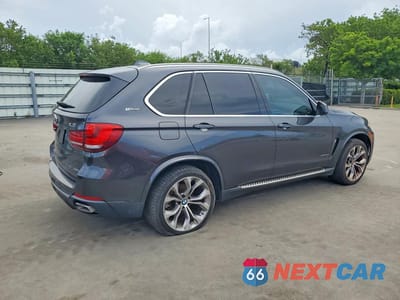 Trzecie zdjęcie samochodu z tyłu: 2017 BMW X5 XDR40E VIN:5UXKT0C36H0V97929 - miniatura