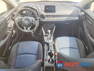 Zdjęcie 8 z 13 samochodu: 2018 TOYOTA YARIS IA BASE VIN:3MYDLBYV9JY305140 - miniatura