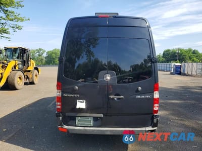 Zdjęcie 6 z 13 samochodu: 2011 MERCEDES-BENZ SPRINTER 2500 VIN:WDZPE8CCXB5558643 - miniatura