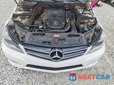 Zdjęcie 11 z 12 samochodu: 2013 MERCEDES-BENZ C 250 VIN:WDDGJ4HB2DG005387 - miniatura
