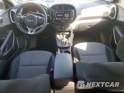 Zdjęcie 8 z 12 samochodu: 2022 KIA SOUL LX VIN:KNDJ23AU1N7836822 - miniatura