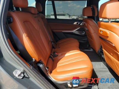 Zdjęcie 11 z 13 samochodu: 2024 BMW X7 M60I VIN:5UX33EM06R9S85547 - miniatura