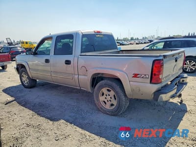 Drugie zdjęcie samochodu z przodu: 2006 CHEVROLET SILVERADO K1500 VIN:2GCEK13TX61193203 - miniatura
