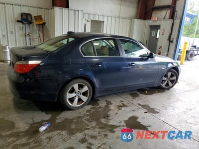 Trzecie zdjęcie samochodu z tyłu: 2007 BMW 530 XI VIN:WBANF73567CU26124 - miniatura