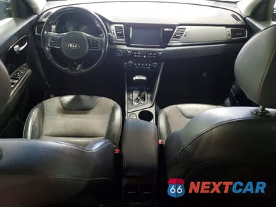 Zdjęcie 8 z 13 samochodu: 2017 KIA NIRO EX VIN:KNDCC3LCXH5073015 - miniatura