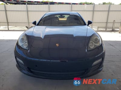 Piąte zdjęcie samochodu w środku: 2012 PORSCHE PANAMERA S VIN:WP0AB2A79CL061582 - miniatura