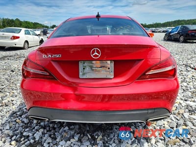 Zdjęcie 6 z 12 samochodu: 2019 MERCEDES-BENZ CLA 250 VIN:WDDSJ4EB0KN769620 - miniatura