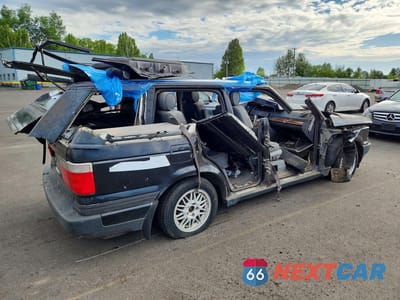 Trzecie zdjęcie samochodu z tyłu: 2000 LAND ROVER RANGE ROVER 4.0 SE LONG WHEELBASE VIN:SALPV1546YA442328 - miniatura