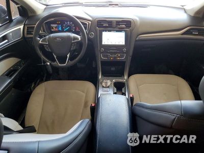 Zdjęcie 8 z 12 samochodu: 2019 FORD FUSION SE VIN:3FA6P0HD3KR170651 - miniatura
