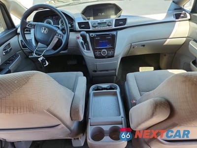 Zdjęcie 8 z 14 samochodu: 2016 HONDA ODYSSEY EX VIN:5FNRL5H42GB149377 - miniatura