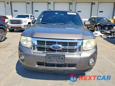 Piąte zdjęcie samochodu w środku: 2012 FORD ESCAPE XLT VIN:1FMCU0D78CKC64290 - miniatura