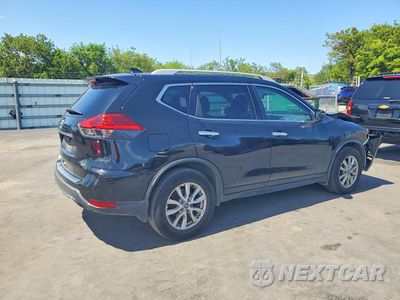 Trzecie zdjęcie samochodu z tyłu: 2017 NISSAN ROGUE SV VIN:5N1AT2MT7HC824384 - miniatura