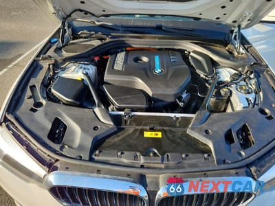 Zdjęcie 11 z 12 samochodu: 2018 BMW 530E VIN:WBAJA9C57JB034260 - miniatura