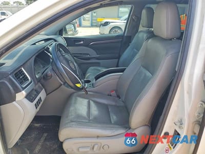 Zdjęcie 7 z 13 samochodu: 2016 TOYOTA HIGHLANDER HYBRID LIMITED PLATINUM VIN:5TDDCRFH2GS018453 - miniatura
