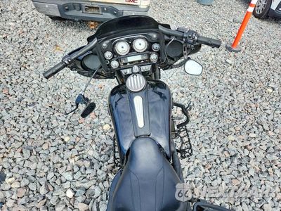 Zdjęcie 6 z 9 samochodu: 2009 HARLEY-DAVIDSON FLHX VIN:1HD1KB4169Y632690 - miniatura