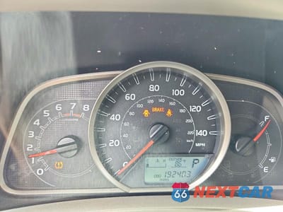 Zdjęcie 9 z 13 samochodu: 2013 TOYOTA RAV4 LE VIN:JTMBFREV4DD011467 - miniatura