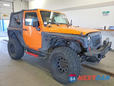 Czwarte zdjęcie samochodu z boku: 2012 JEEP WRANGLER SAHARA VIN:1C4AJWBG1CL228607 - miniatura