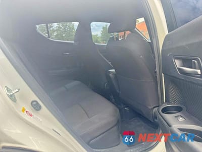 Zdjęcie 6 z 10 samochodu: 2018 TOYOTA C-HR XLE VIN:NMTKHMBX0JR023438 - miniatura