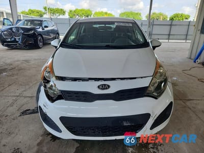 Piąte zdjęcie samochodu w środku: 2013 KIA RIO LX VIN:KNADM5A36D6236020 - miniatura