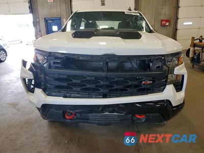 Piąte zdjęcie samochodu w środku: 2024 CHEVROLET SILVERADO K1500 TRAIL BOSS CUSTOM VIN:3GCUDCEDXRG155246 - miniatura