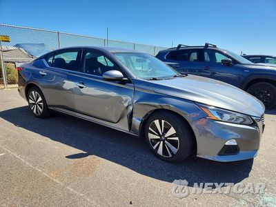Czwarte zdjęcie samochodu z boku: 2021 NISSAN ALTIMA SV VIN:1N4BL4DV4MN375675 - miniatura
