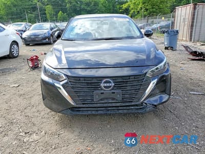 Piąte zdjęcie samochodu w środku: 2025 NISSAN SENTRA S VIN:3N1AB8BV1SY410758 - miniatura