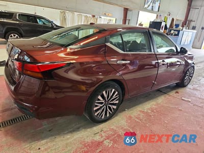 Trzecie zdjęcie samochodu z tyłu: 2024 NISSAN ALTIMA SV VIN:1N4BL4DV4RN434747 - miniatura