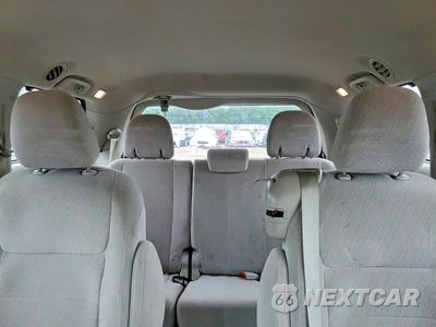 Zdjęcie 10 z 13 samochodu: 2015 TOYOTA SIENNA LE VIN:5TDKK3DC0FS642068 - miniatura