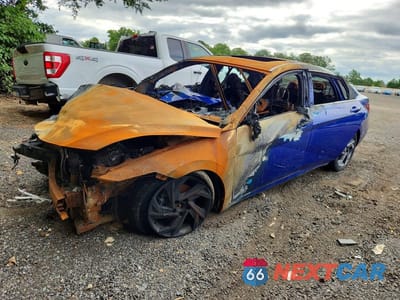 2025 HYUNDAI ELANTRA SEL KMHLS4DG2SU034048 - główne zdjęcie licytacji z USA - miniatura