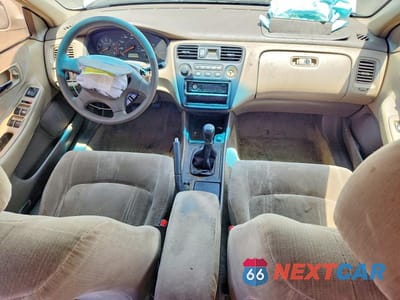 Zdjęcie 8 z 12 samochodu: 1999 HONDA ACCORD LX VIN:1HGCG5548XA152373 - miniatura