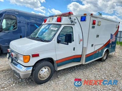 2003 FORD ECONOLINE - AMBULANCE 1FDXE45F83HB83797 - główne zdjęcie licytacji z USA - miniatura