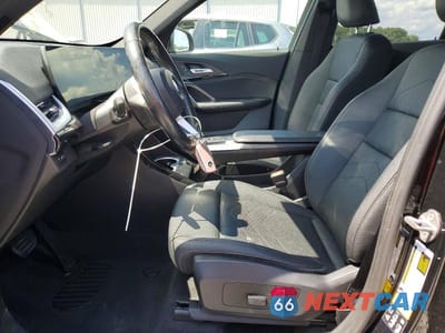 Zdjęcie 7 z 14 samochodu: 2023 BMW X1 XDRIVE28I VIN:WBX73EF06P5X04665 - miniatura