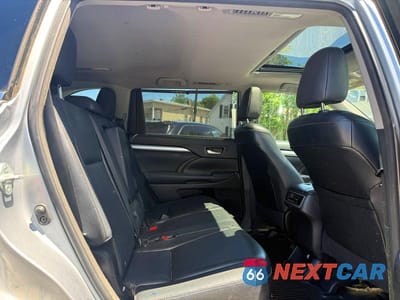 Zdjęcie 9 z 14 samochodu: 2015 TOYOTA HIGHLANDER XLE VIN:5TDJKRFH3FS075698 - miniatura