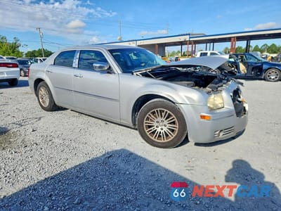 Czwarte zdjęcie samochodu z boku: 2010 CHRYSLER 300 TOURING VIN:2C3CA5CVXAH276296 - miniatura