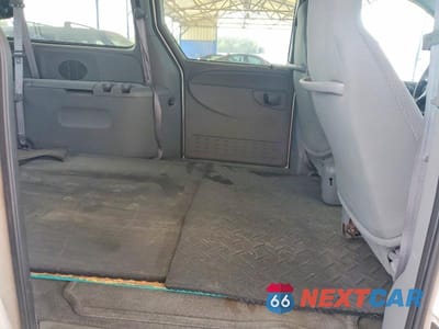 Zdjęcie 10 z 12 samochodu: 2004 DODGE GRAND CARAVAN SE VIN:1D4GP24R44B563354 - miniatura