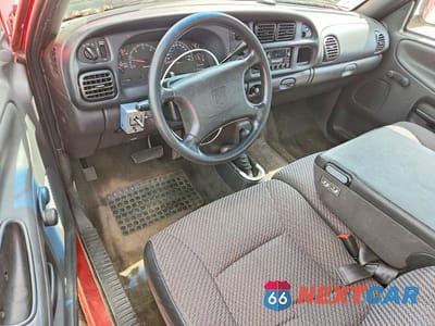 Zdjęcie 8 z 12 samochodu: 1999 DODGE RAM 1500 VIN:1B7HF16Y1XS162481 - miniatura