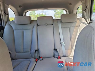 Zdjęcie 10 z 13 samochodu: 2007 HYUNDAI SANTA FE SE VIN:5NMSH13E37H100568 - miniatura