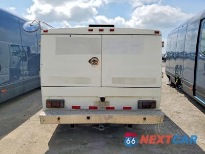 Zdjęcie 6 z 13 samochodu: 2007 ISUZU NPR VIN:JALC4B16277011212 - miniatura