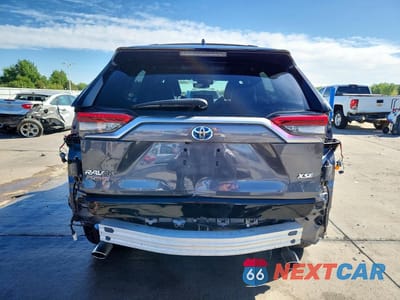 Zdjęcie 6 z 14 samochodu: 2021 TOYOTA RAV4 PRIME XSE VIN:JTMFB3FV2MD035758 - miniatura