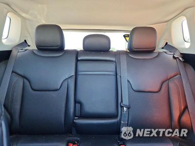 Zdjęcie 10 z 13 samochodu: 2019 JEEP COMPASS LIMITED VIN:3C4NJDCB9KT806433 - miniatura