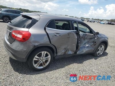 Trzecie zdjęcie samochodu z tyłu: 2018 MERCEDES-BENZ GLA 250 VIN:WDCTG4EB7JJ447361 - miniatura