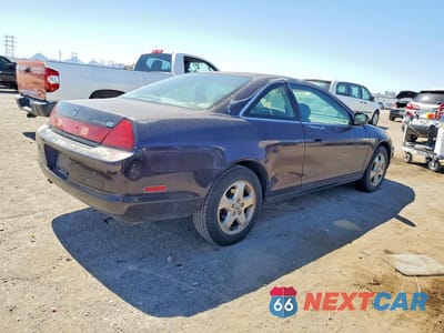 Trzecie zdjęcie samochodu z tyłu: 1999 HONDA ACCORD EX VIN:1HGCG2250XA024169 - miniatura