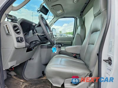 Zdjęcie 7 z 13 samochodu: 2023 FORD E350 REFRIGERATED BOX TRUCK VIN:1FDWE3FK6PDD08469 - miniatura
