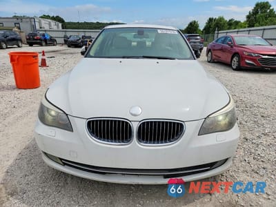 Piąte zdjęcie samochodu w środku: 2008 BMW 528 I VIN:WBANU535X8C111323 - miniatura